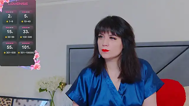 BellaHillss online show from 25, 1, 2025