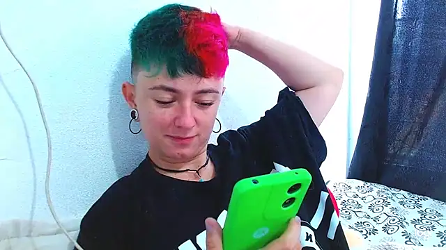 tomboyblue online show from 23, 2, 2025