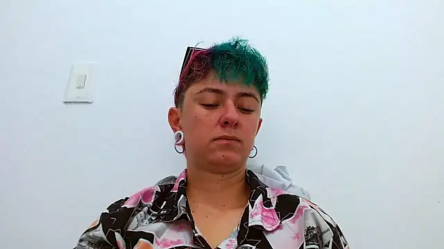 tomboyblue online show from 15, 12, 2025