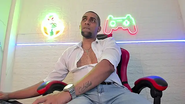 Paolo johnson online show from 1, 12, 2025