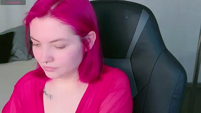 Lisa Adam online show from 3, 2, 2025