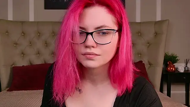 Lisa Adam online show from 4, 11, 2025