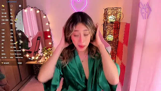 Snapshot of violet_ch chatting on 13, 1, 2025 violet ch online show from 13, 1, 2025