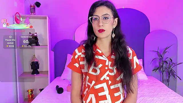 SophieGomez22 online show from 5, 10, 2025