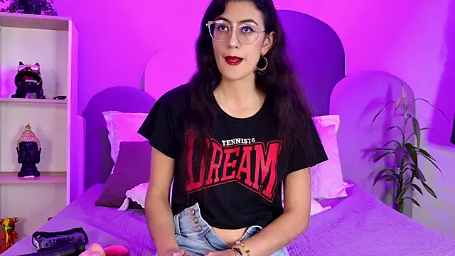 SophieGomez22 online show from 25, 4, 2026