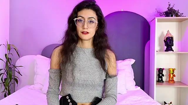 SophieGomez22 online show from 7, 6, 2026