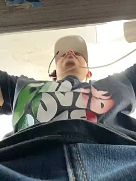 DanielGomez9 online show from 27, 1, 2025