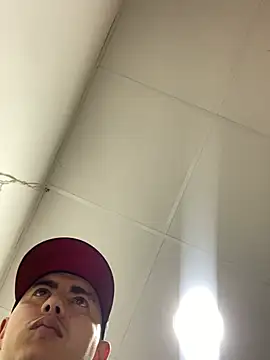 DanielGomez9 online show from 24, 2, 2025