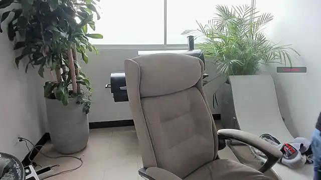 DanielGomez9 online show from 17, 3, 2025