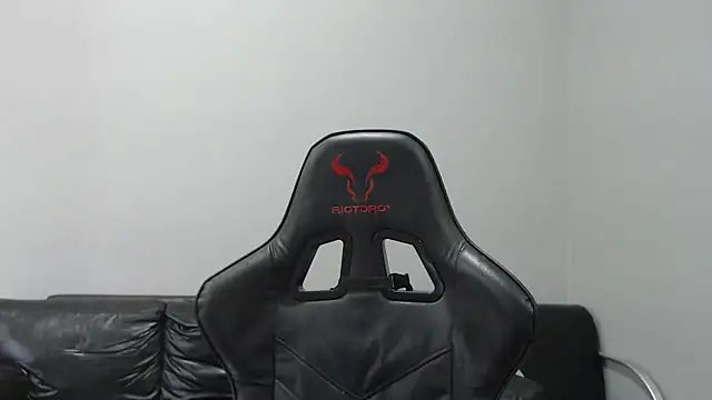 Snapshot of Livia_Diaz chatting on 24, 9, 2025 Livia Diaz online show from 24, 9, 2025