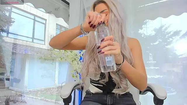 Russian Ava online show from 19, 11, 2025