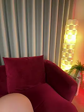 Eva Gonzalez online show from 27, 4, 2026