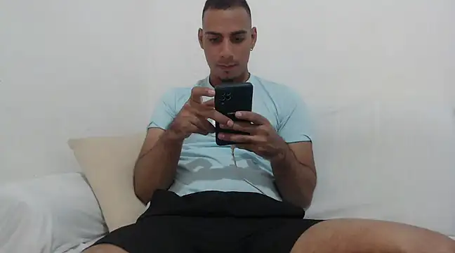 Snapshot of bonehur chatting on 15, 2, 2025 bonehur online show from 15, 2, 2025