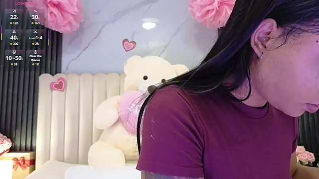 Madiee Rhea online show from 24, 4, 2026