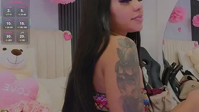 Madiee Rhea online show from 25, 4, 2026