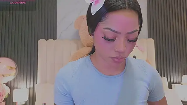 Snapshot of Madiee_Rhea chatting on 3, 6, 2026 Madiee Rhea online show from 3, 6, 2026