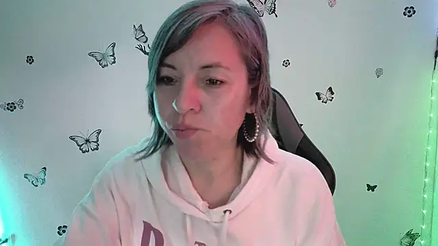 Lady breaks hearts online show from 17, 3, 2026