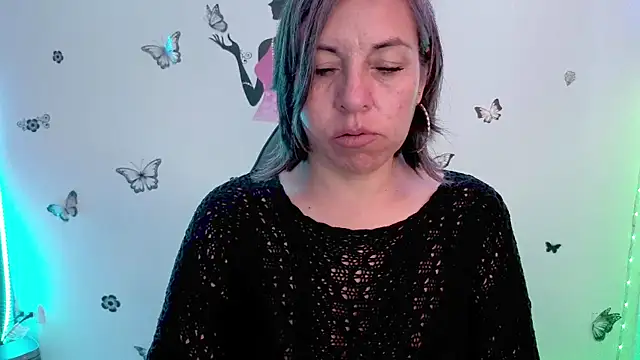 Lady breaks hearts online show from 24, 4, 2026