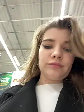 Holy Tereza online show from 4, 1, 2025