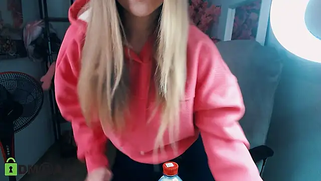  KittyBoo online show from 5, 12, 2024