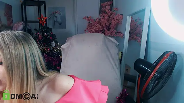  KittyBoo online show from 2, 1, 2025