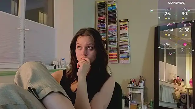 Snapshot of Addelin_Moon chatting on 17, 5, 2026 Addelin Moon online show from 17, 5, 2026