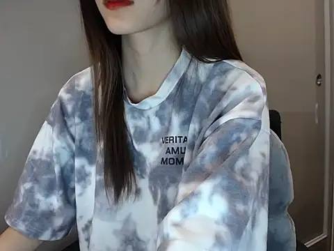 Snapshot of LiDonnaa chatting on 4, 12, 2025 LiDonnaa online show from 4, 12, 2025