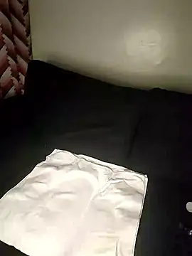 KikiLovesD online show from 11, 1, 2026