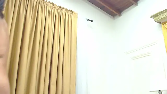 MiaCallie online show from 2, 3, 2025