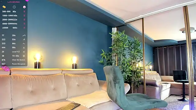 Snapshot of Project-Raven chatting on 9, 3, 2025 Project-Raven online show from 9, 3, 2025