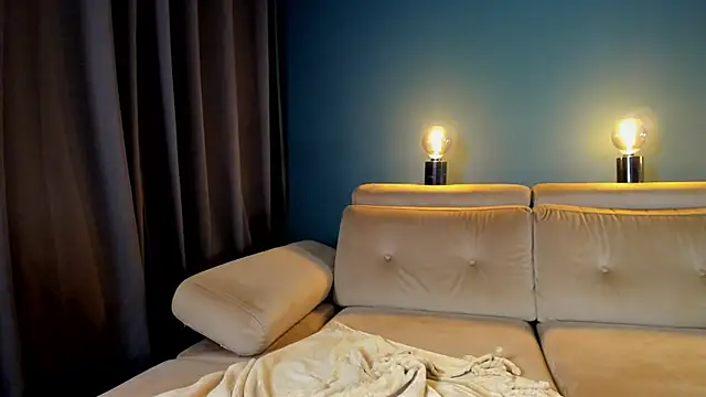 Snapshot of Project-Raven chatting on 13, 10, 2025 Project-Raven online show from 13, 10, 2025