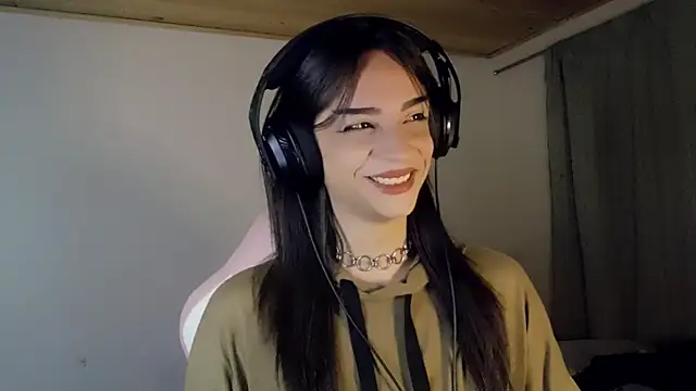 Snapshot of Dollbehavior_ chatting on 13, 1, 2026 Dollbehavior online show from 13, 1, 2026