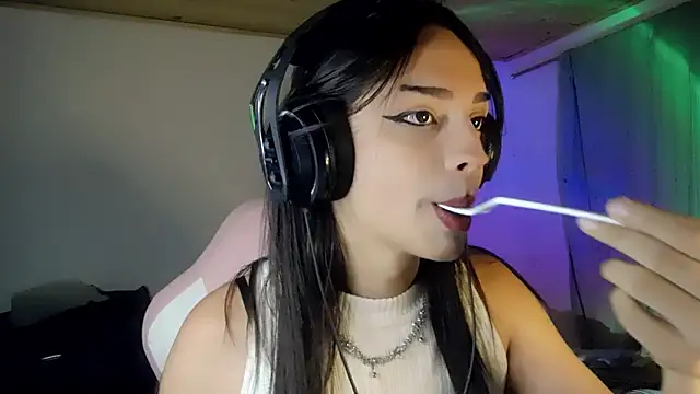 Snapshot of Dollbehavior_ chatting on 15, 1, 2026 Dollbehavior online show from 15, 1, 2026