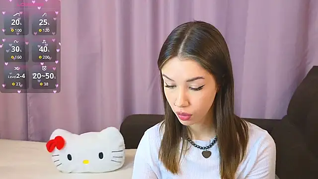 Snapshot of ellie_kramer chatting on 17, 11, 2025 ellie kramer online show from 17, 11, 2025