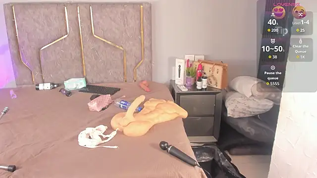 Katejordan online show from 14, 9, 2025