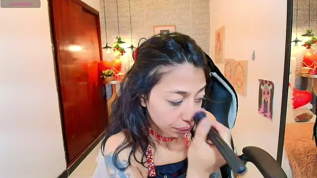 REDHOTTER  online show from 5, 3, 2025