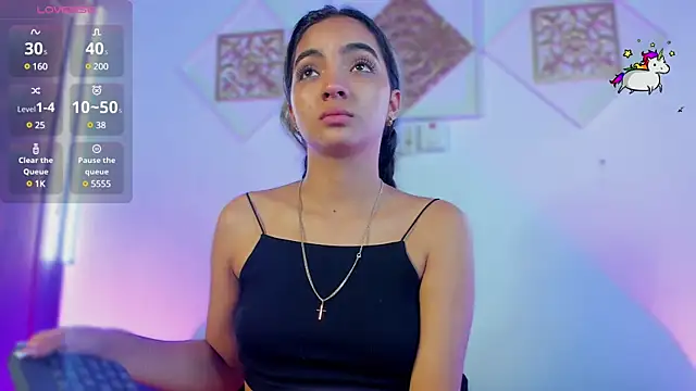 AdelineEvanss online show from 12, 12, 2024