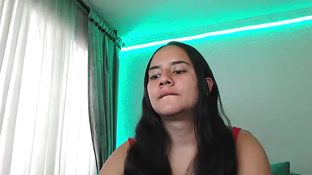 Lexyevans online show from 1, 2, 2025