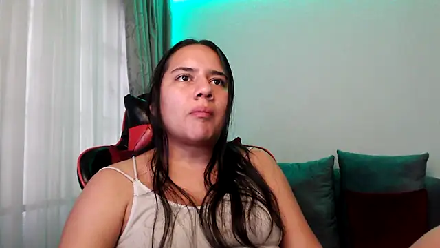 Lexyevans online show from 6, 2, 2025