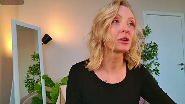 Snapshot of sexuallycorrecte chatting on 8, 3, 2026 sexuallycorrecte online show from 8, 3, 2026