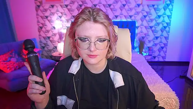 CoolTatis online show from 24, 4, 2026