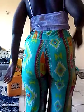 zainabsmile online show from 5, 11, 2025