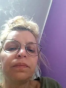 BritneyHudson online show from 23, 4, 2026