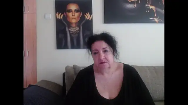 maturekorine online show from 28, 4, 2026