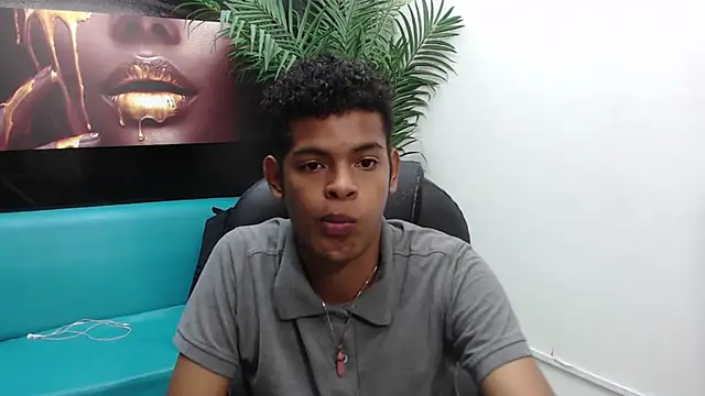 Snapshot of boylittle19cm chatting on 18, 3, 2025 boylittle19cm online show from 18, 3, 2025