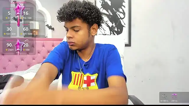 Snapshot of boylittle19cm chatting on 21, 10, 2025 boylittle19cm online show from 21, 10, 2025