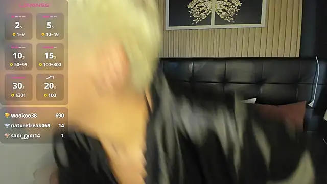 summer night  online show from 20, 2, 2025