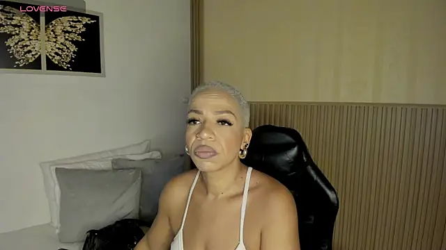 summer night  online show from 22, 4, 2026