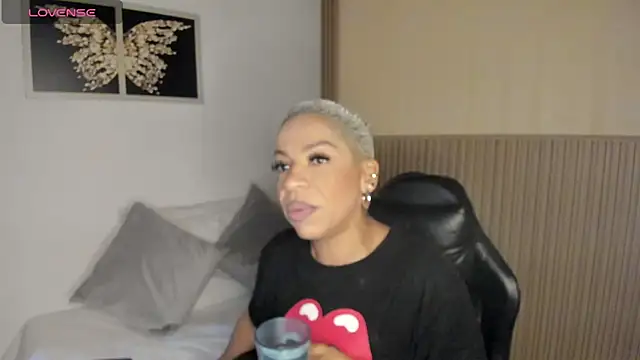 summer night  online show from 27, 4, 2026