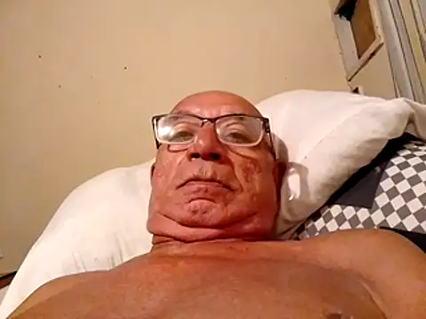 Snapshot of sincuenton24cmts chatting on 5, 12, 2025 sincuenton24cmts online show from 5, 12, 2025